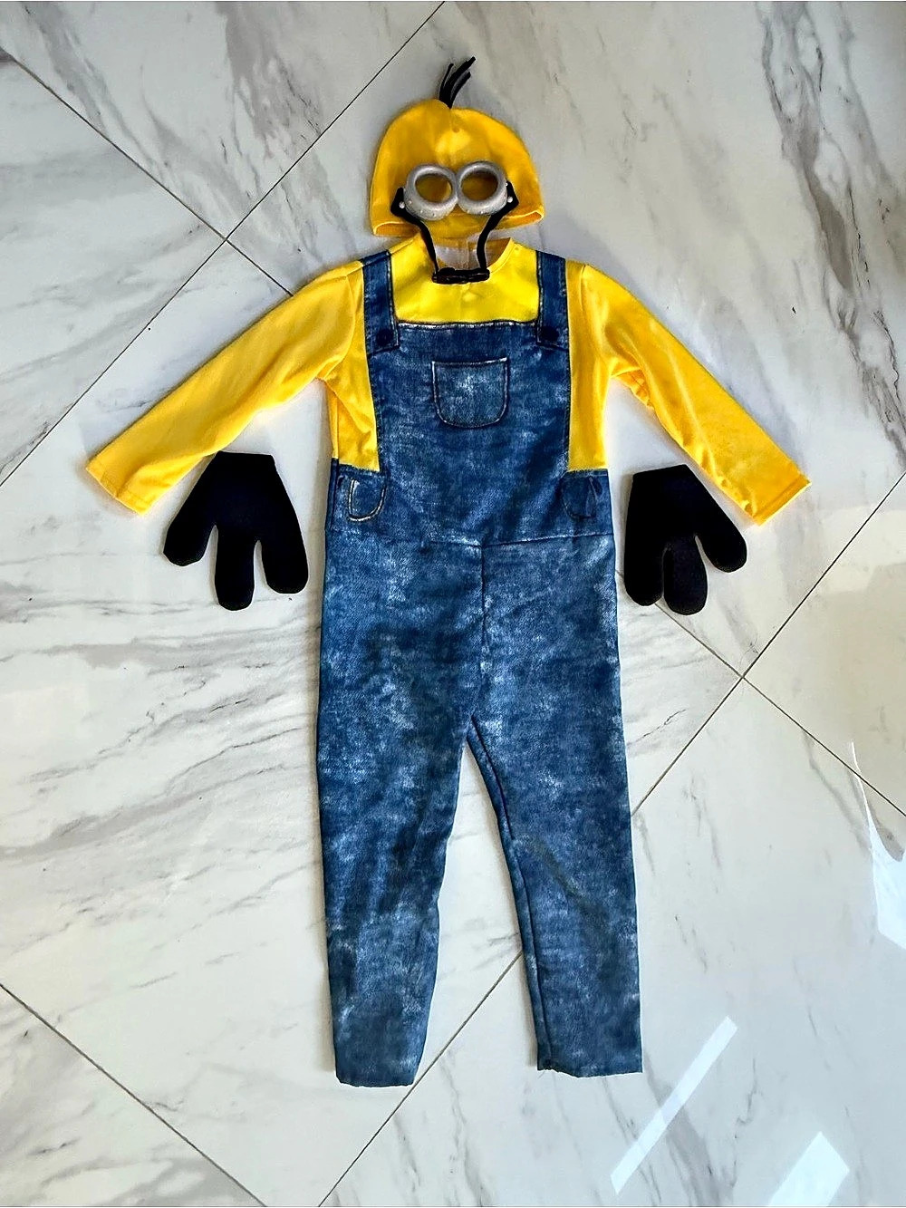 Illumination Entertainment Minions Costume Set Kids Small
